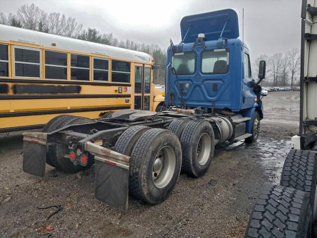 Freightliner Cascadia Image 2