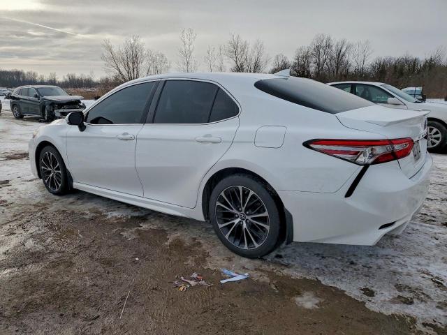 Toyota Camry L Image 5