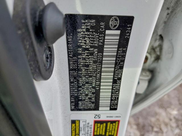 Toyota Camry L Image 8