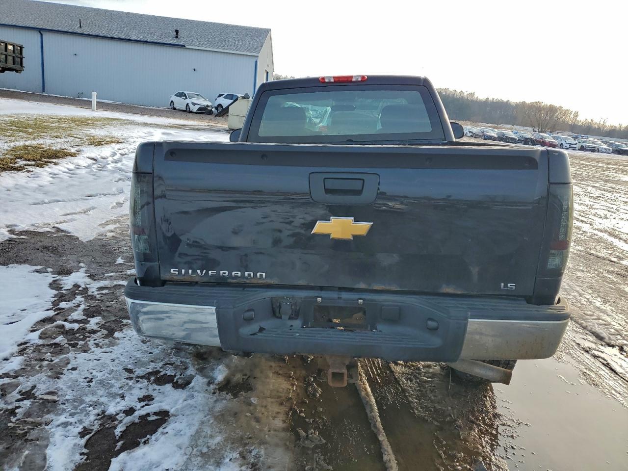 Chevrolet Silverado K1500 Image 12