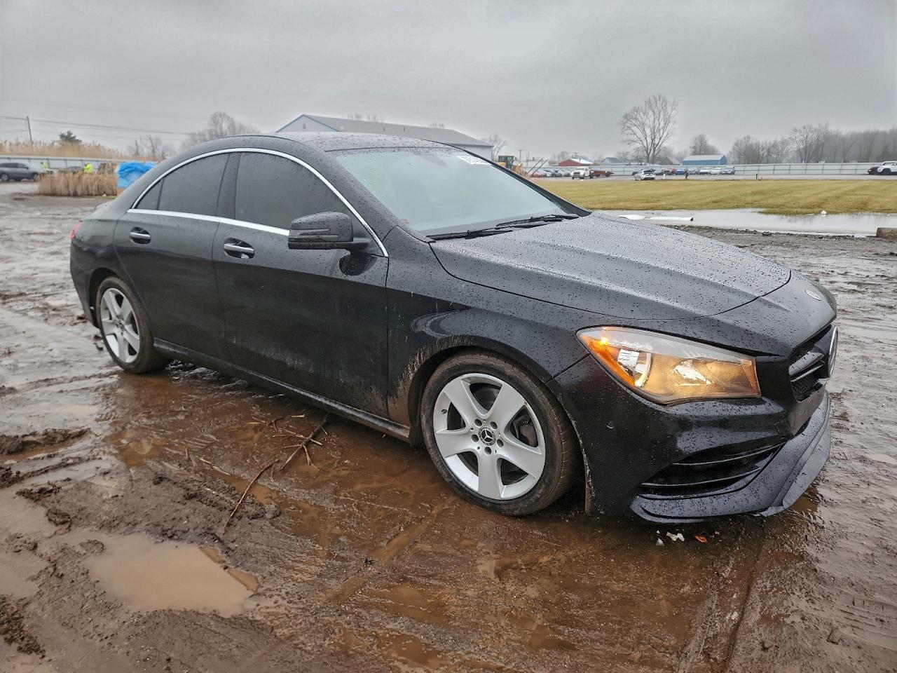 Mercedes-Benz Cla-class 250 4matic Image 6
