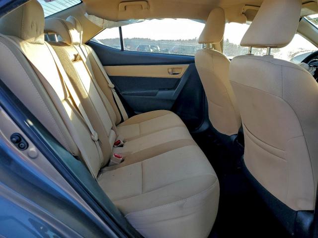 Toyota Corolla L Image 12