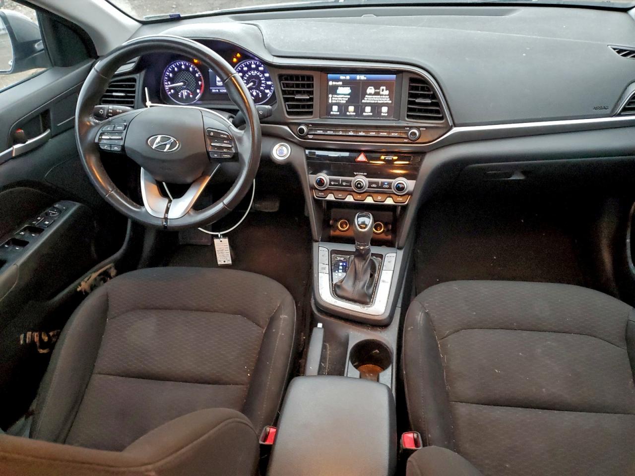 Hyundai ELANTRA Sel Image 9