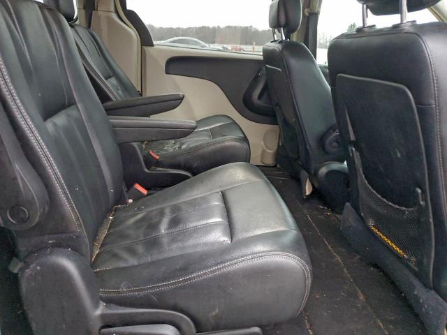 Chrysler Minivan Touring Image 3