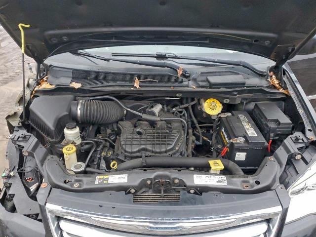 Chrysler Minivan Touring Image 12