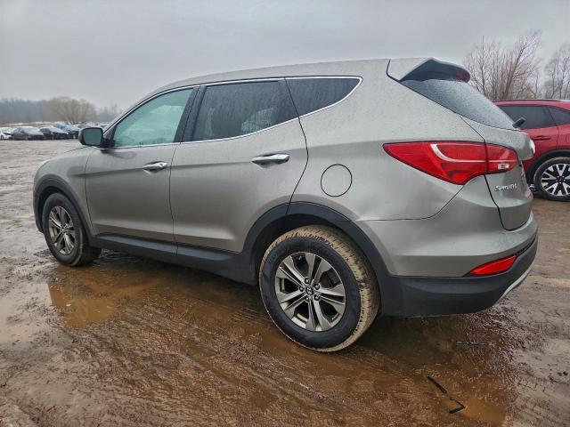 Hyundai SANTA FE Image 4