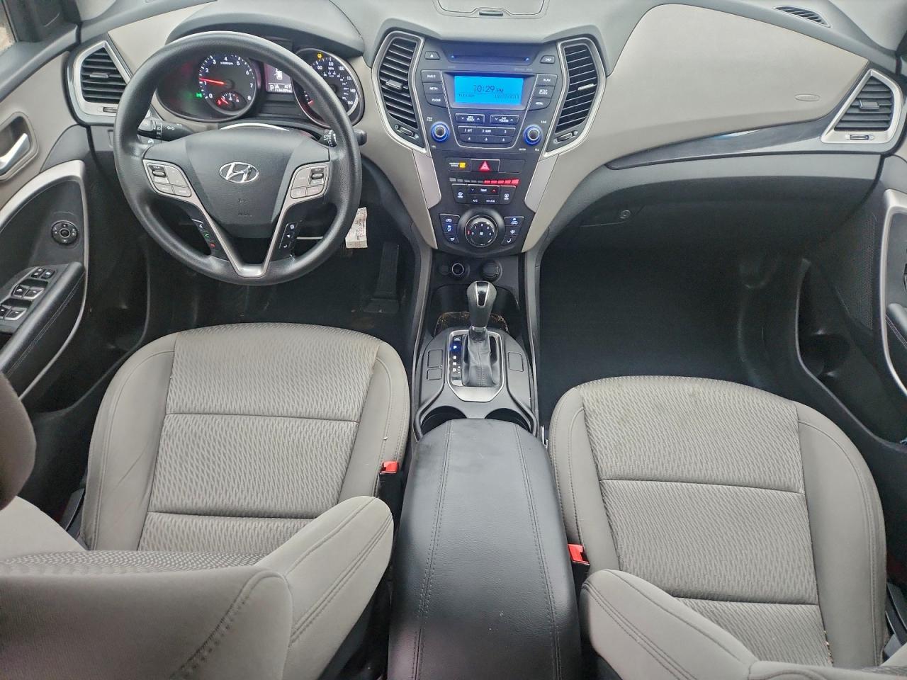 Hyundai SANTA FE Image 6