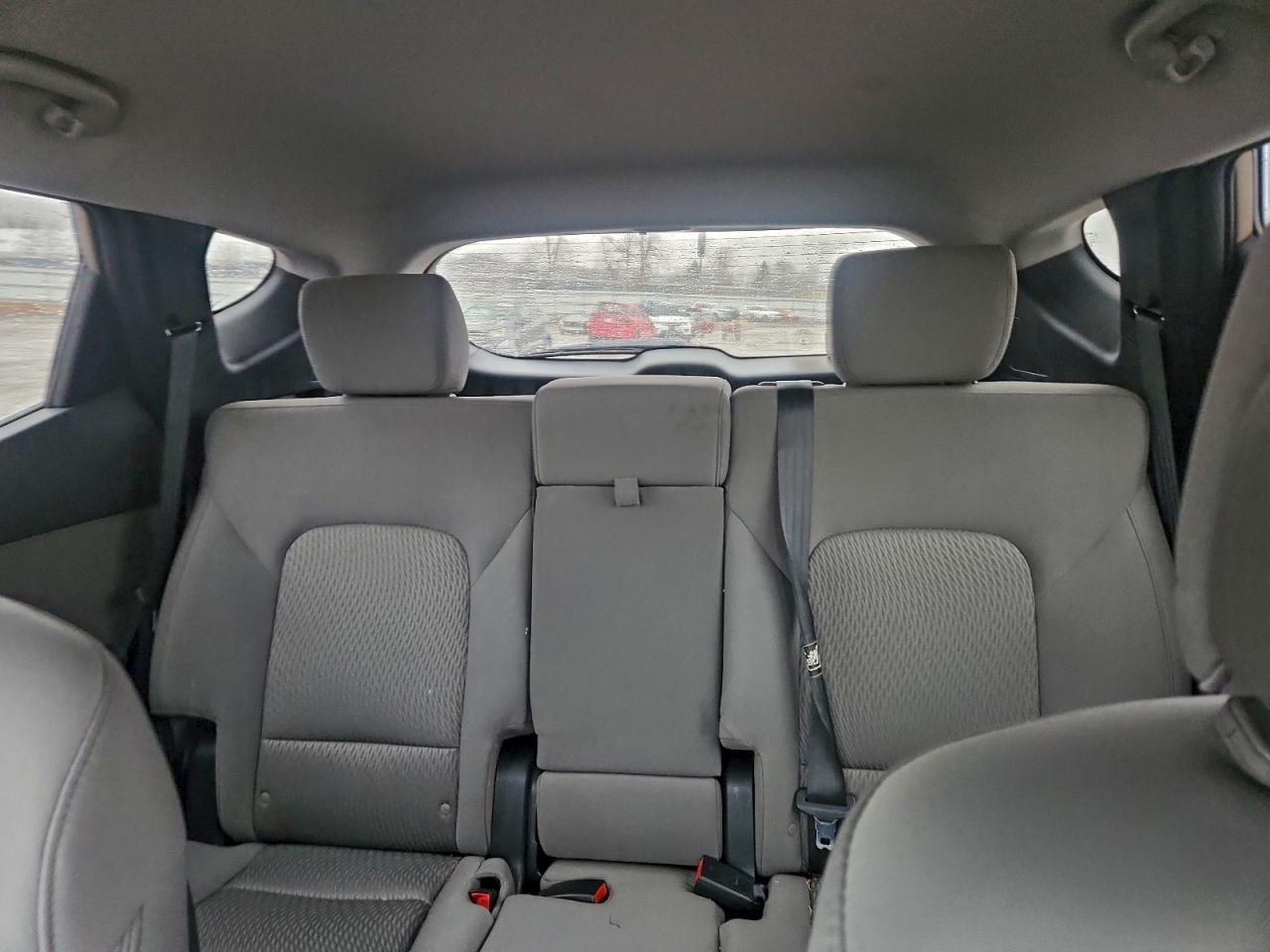 Hyundai SANTA FE Image 11