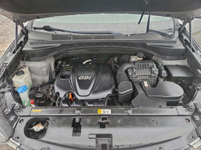 Hyundai SANTA FE Image 10