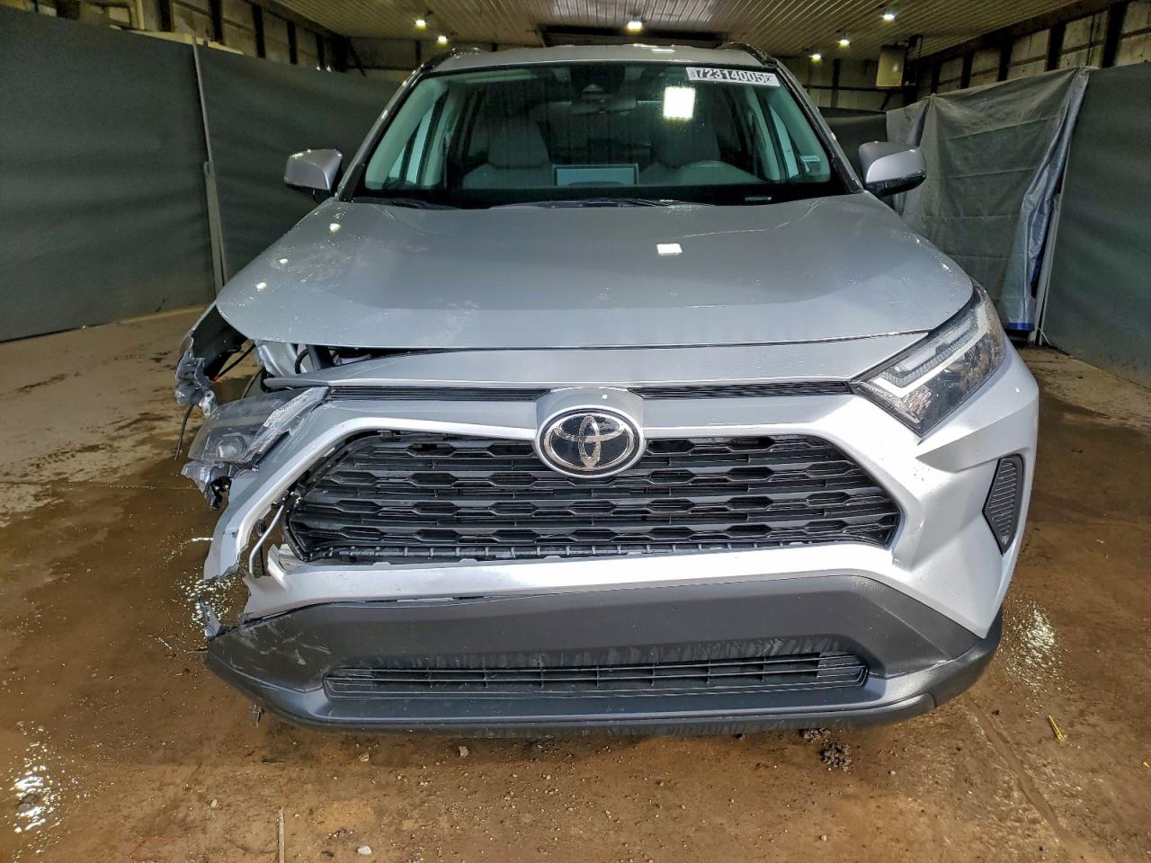 Toyota RAV4 Xle Image 13