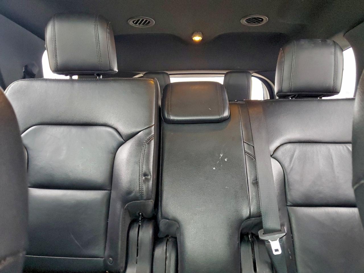 Ford Explorer Xlt Image 12