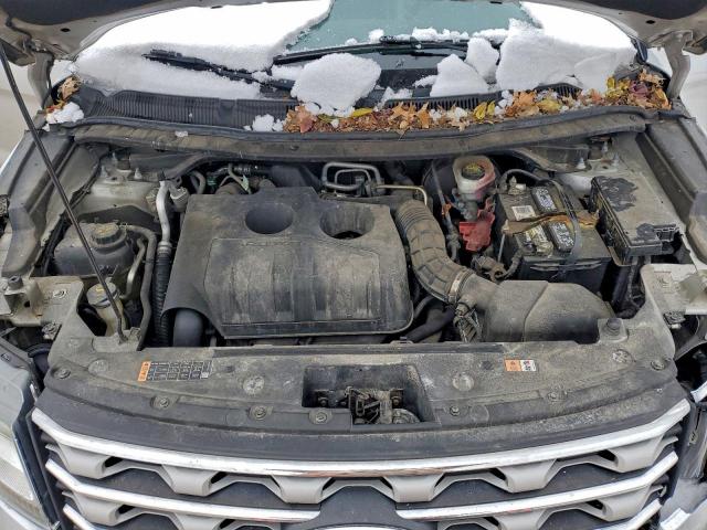 Ford Explorer Xlt Image 3