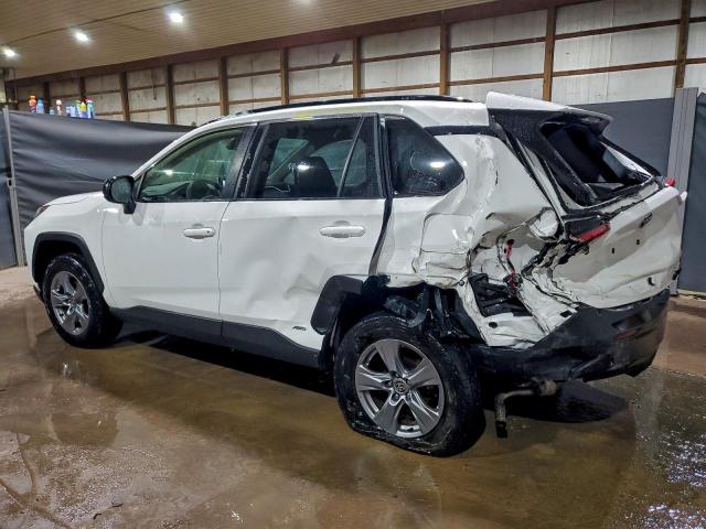 Toyota RAV4 Le Image 7