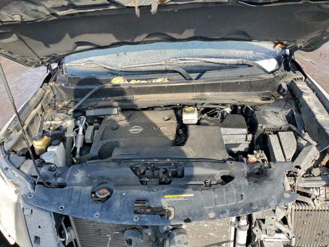 Nissan Pathfinder S Image 2