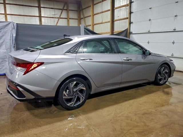 Hyundai ELANTRA Sel Image 3