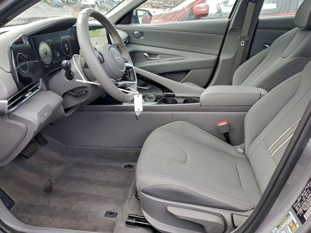 Hyundai ELANTRA Sel Image 5