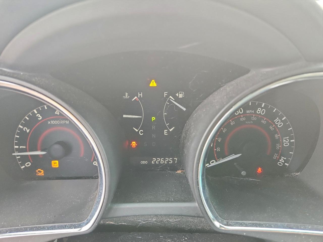 Toyota Highlander Base Image 11