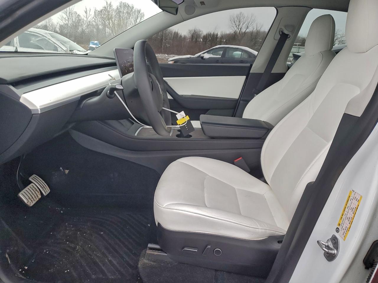 Tesla Model Y Image 9