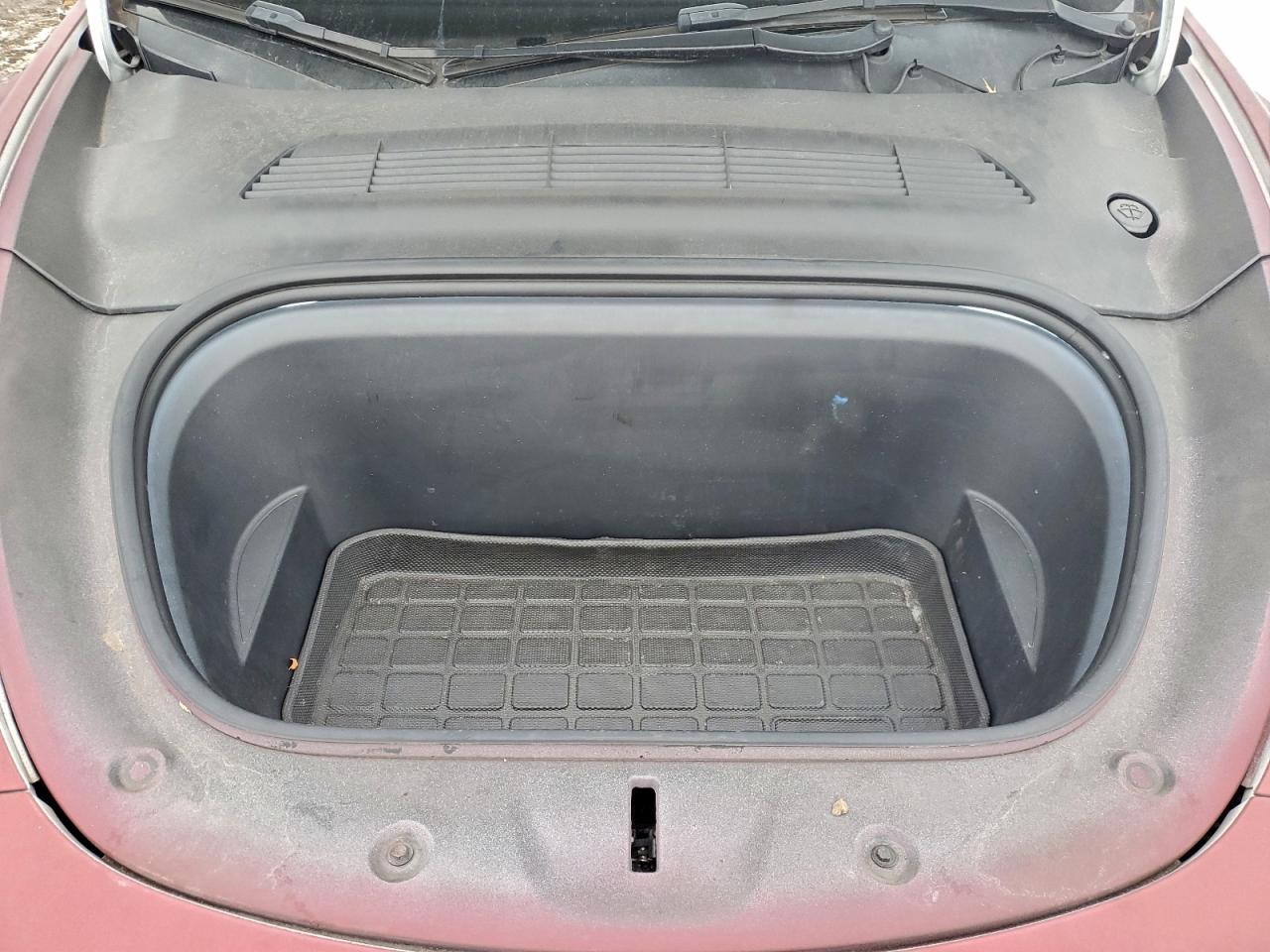 Tesla Model Y Image 10