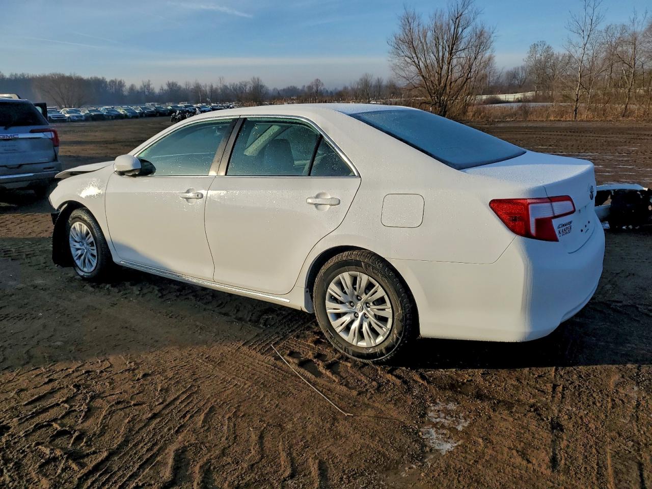 Toyota Camry L Image 5