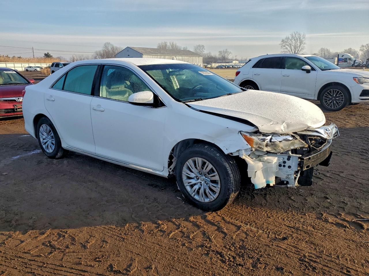 Toyota Camry L Image 3