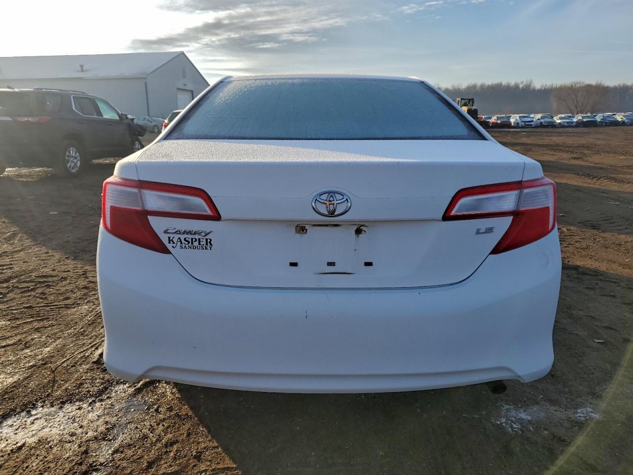 Toyota Camry L Image 8