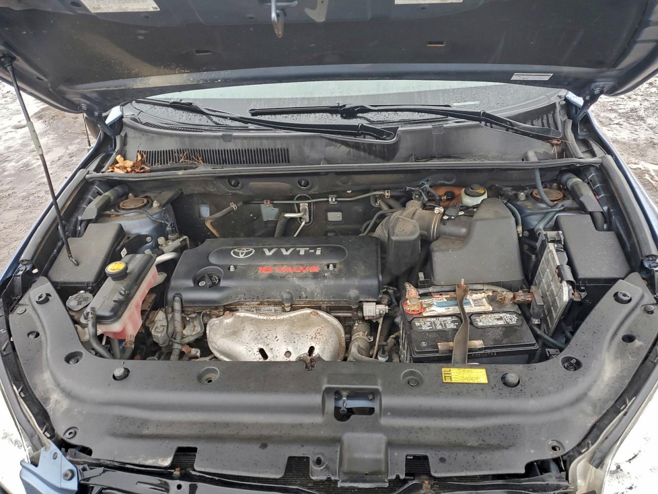 Toyota RAV4 Image 10