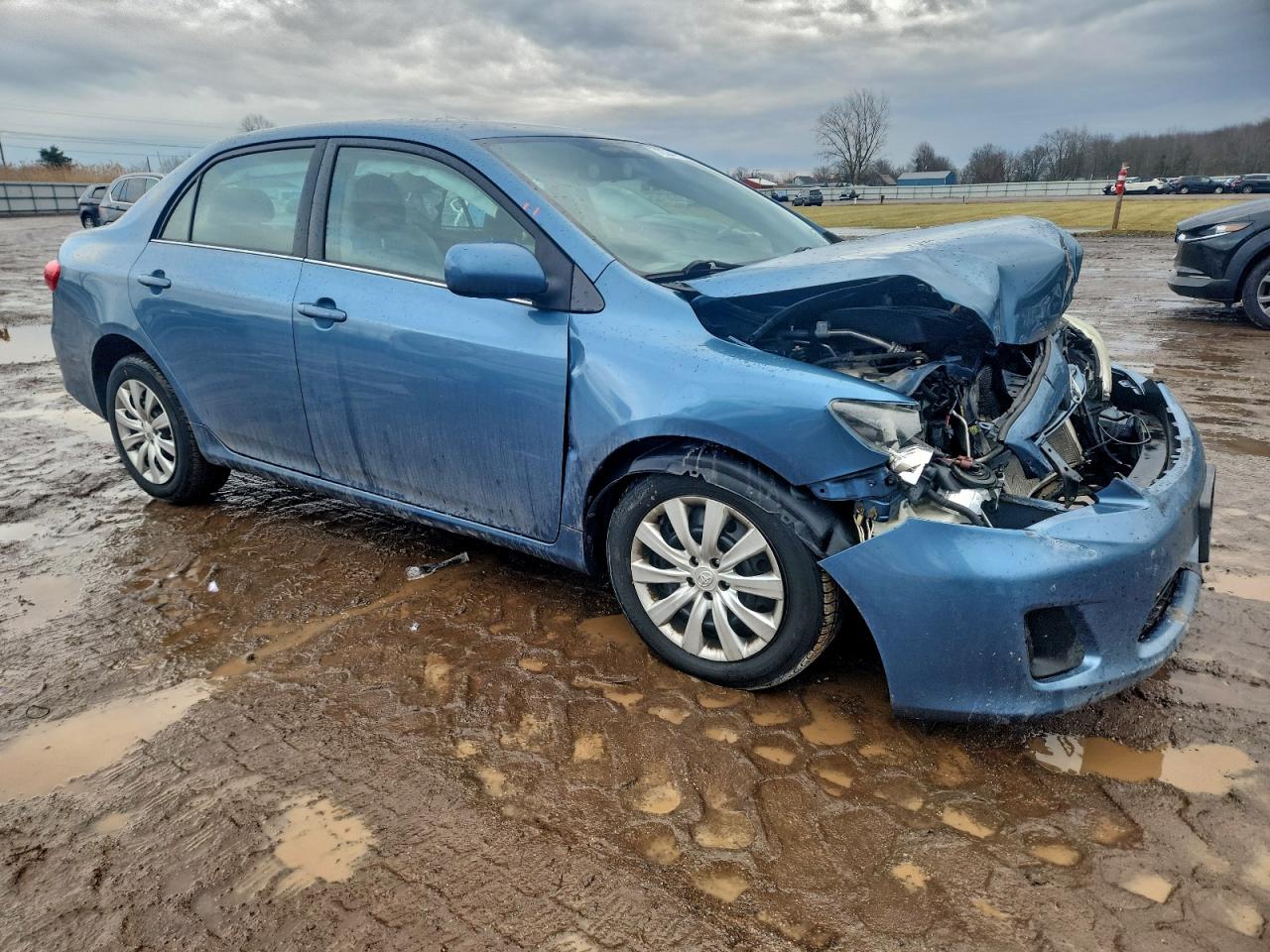 Toyota Corolla Base Image 11