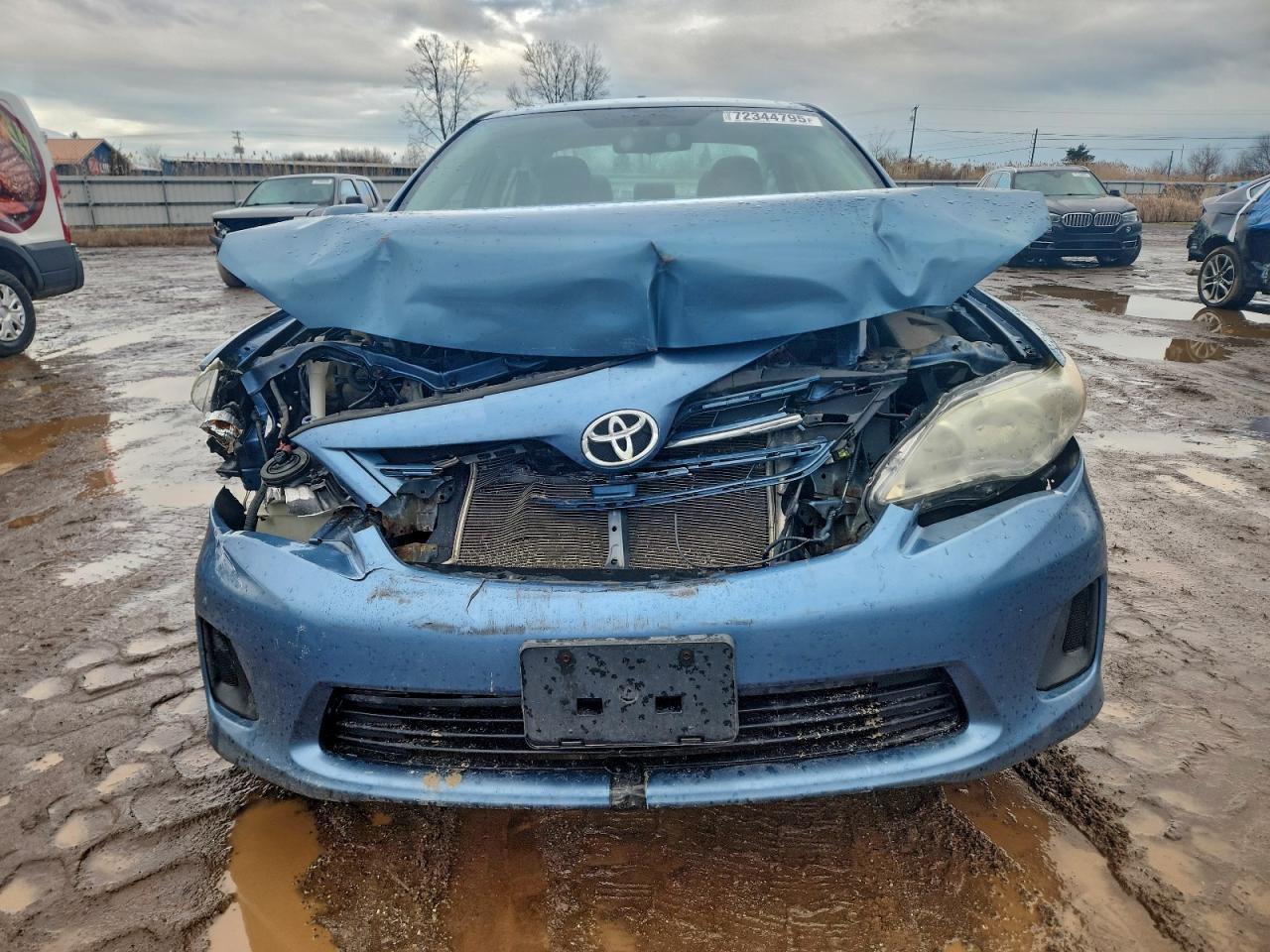 Toyota Corolla Base Image 2