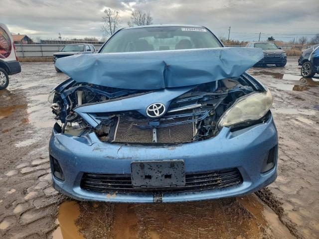 Toyota Corolla Base Image 2