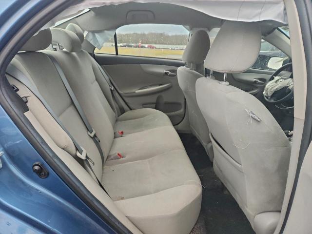 Toyota Corolla Base Image 6