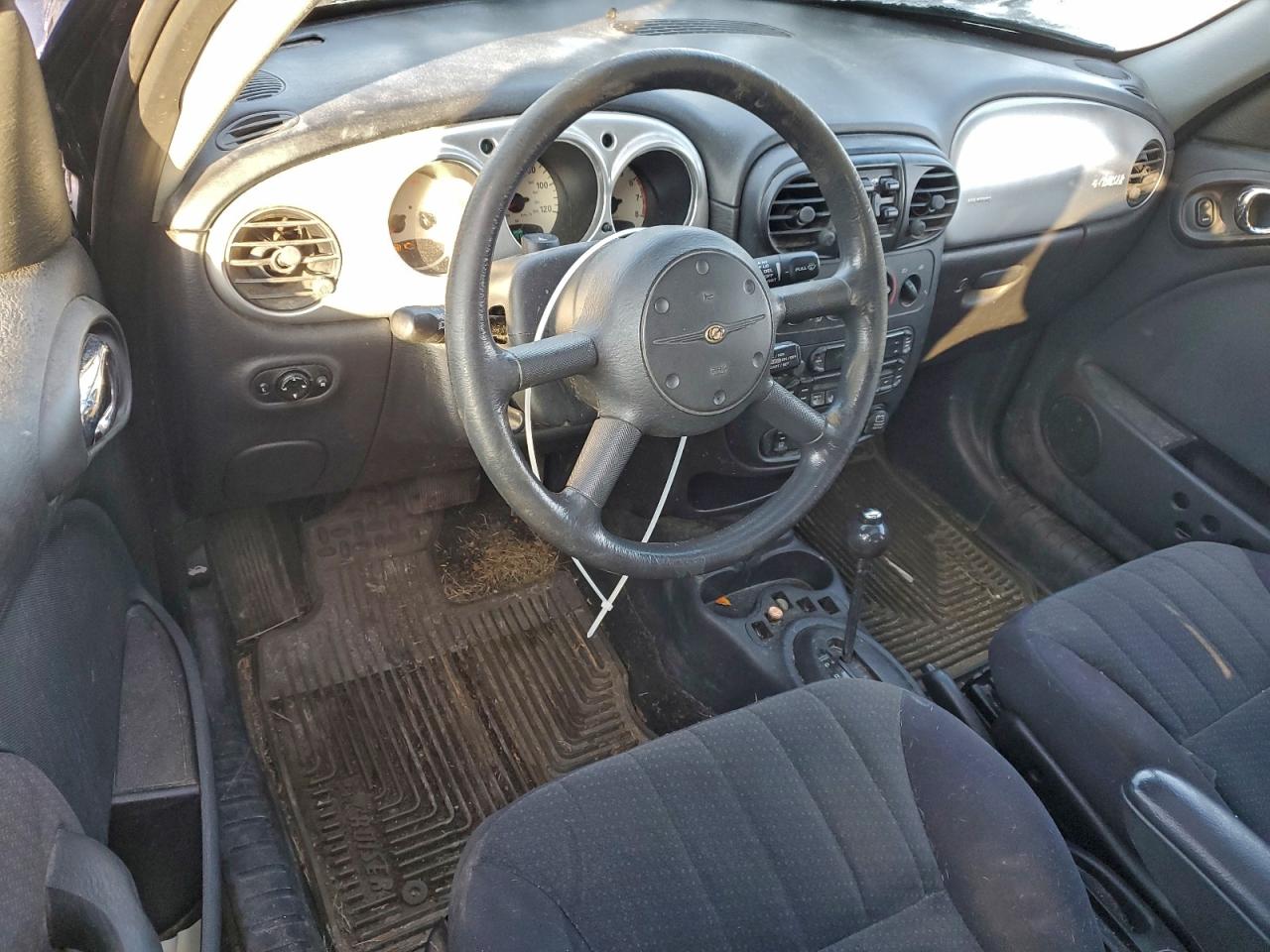 Chrysler PT Cruiser Touring Image 7