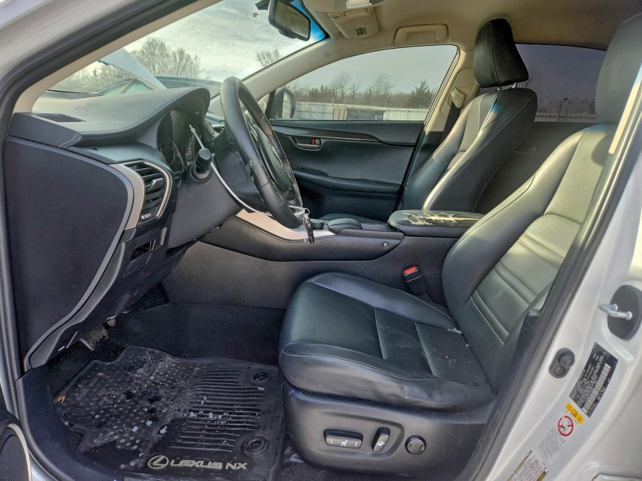 Lexus NX 200t Image 13